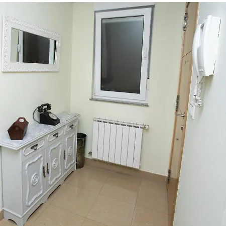 Vivavi Piso * Sarria